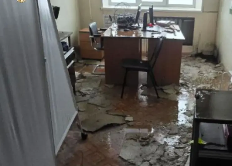 Землетрясение на Северных Курилах повредило здание больницы