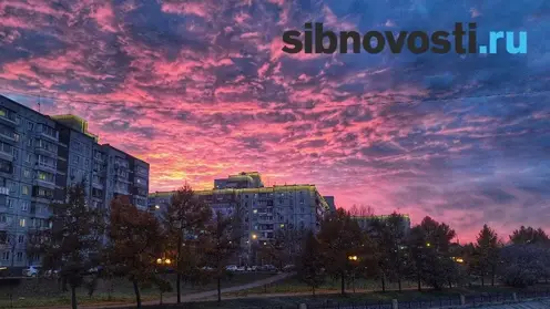 «Такое небо к сильному потеплению»: красноярцев восхитил малиновый закат