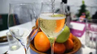 Ученые объяснили, почему сложно вернуться к работе после новогодних праздников