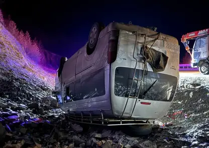 Десять человек пострадали в ДТП с пассажирским автобусом в Туве