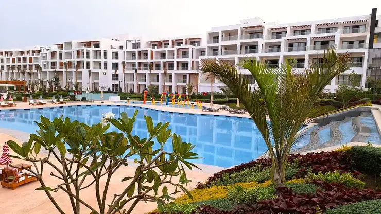 Wi-Fi ловит даже на пляже, а море тёплое: что ждать от отелей 5 звезд в Египте