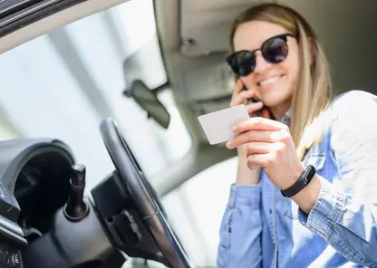 В Красноярском крае почти 600 жен участников СВО получили компенсацию за обучение вождению