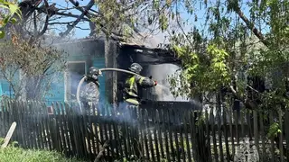 В Красноярском крае подростки помогли выбраться семье из горящего дома