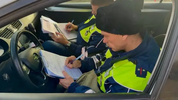 Автомобилист из красноярского края получил 50 протоколов за один день