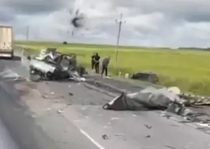 «Газель была, но от нее ничего не осталось»: один погиб, трое пострадали в массовом ДТП между Ачинском и Боготолом