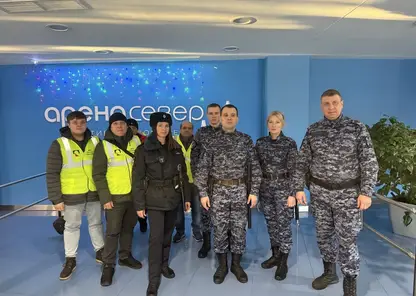 После смены на заводе – на улицы города: дружинники КрАЗа провели более 5 тысяч патрулей в 2025 году