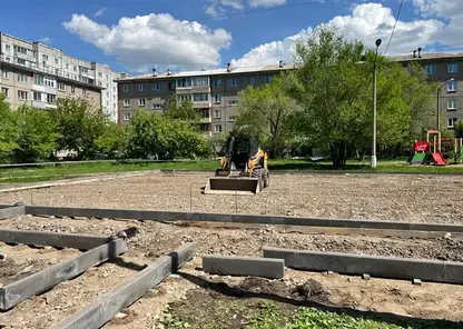 В Красноярске начали обустраивать дворовые спортивные площадки