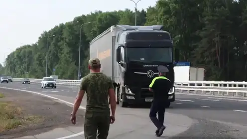 Транзитным фурам запретили въезд в Кемерово из-за угрозы атак БПЛА