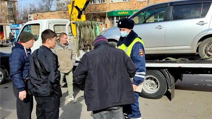 В центре Красноярска ГИБДД ищет любителей парковаться на местах для инвалидов