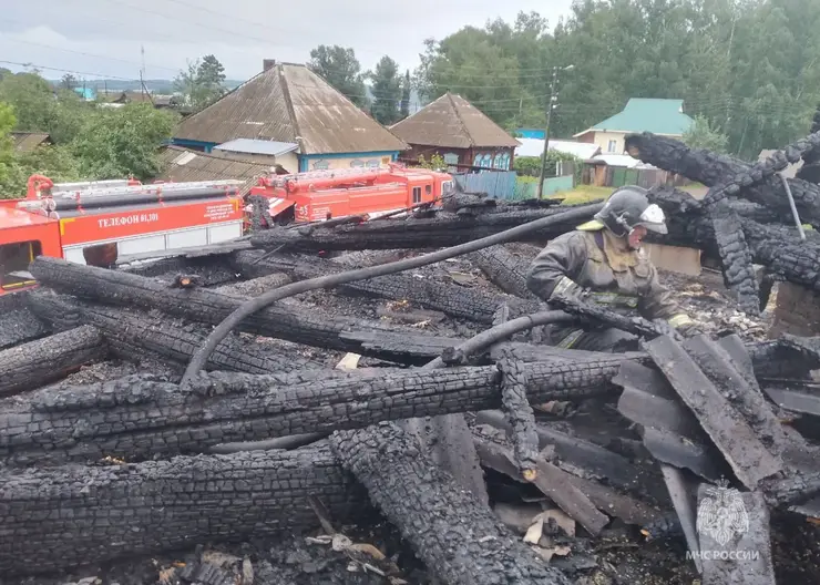 17 пожаров потушили в Красноярском крае за минувшие сутки (видео)