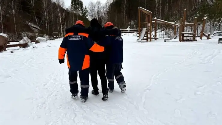 Два человека получили травмы и двое заблудились на красноярских «Столбах» за день