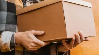 Красноярские школьники отправили партию гуманитарной помощи на фронт