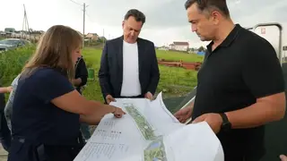 Мэр Красноярска проверил стройку в Солонцах: новый водовод, детсад и парк, который просили жители