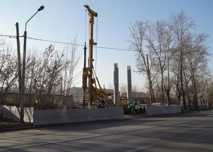 В Красноярске в 2023 году достроят пешеходный мост на улице Семафорной