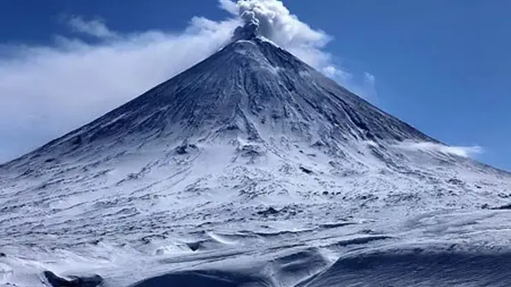 На Камчатке произошло извержение Ключевского вулкана