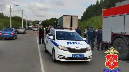 В Кемеровской области в ДТП с «КамАЗом» погибли пять человек