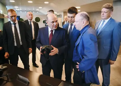 Михаил Мишустин посетил Надеждинский металлургический завод и оценил развитие Норильска