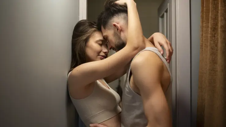 За секс в лифте россияне могут получить до 15 суток ареста