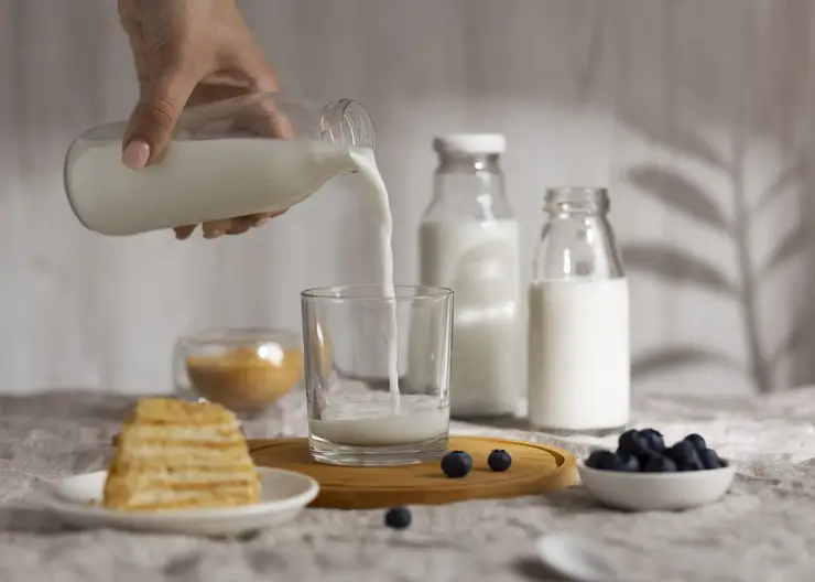 Роспотребнадзор разъяснил красноярцам ключевые отличия молока