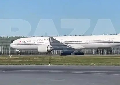 Самолет, летевший из Лондона в Пекин, экстренно сел в Нижневартовске из-за поломки двигателя