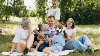 Многодетная семья из Красноярского края получила медаль ордена «Родительская слава»