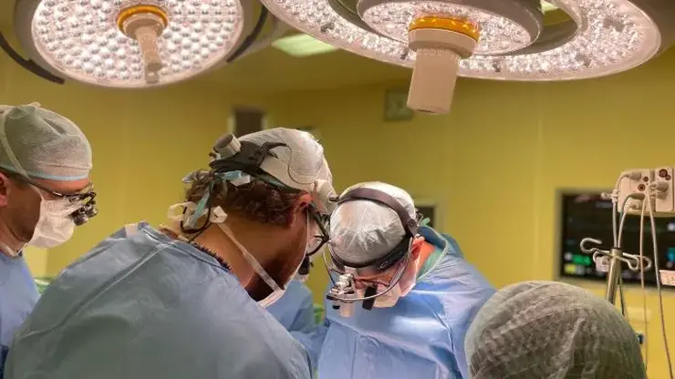 Уникальный случай в кардиохирургии: красноярские врачи прооперировали двойняшек с идентичным пороком сердца