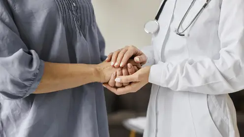 Загадочный случай в Таиланде: томичка после падения заговорила на древнерусском и впала в детство