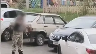 В Шарыпове задержали мужчину, угрожавшего людям ножами и ружьём