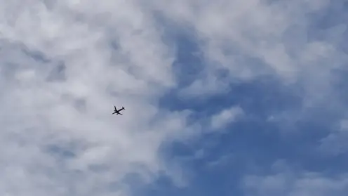Самолет Хабаровск — Охотск вернулся в аэропорт вылета из-за сработки пожарной сигнализации