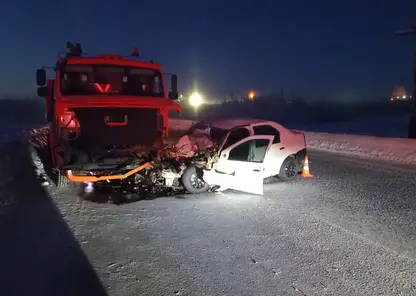 В Норильске 18-летний водитель без прав влетел в КАМАЗ и погиб