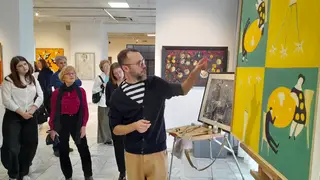 Дверь-портал в мир Поздеева: как устроена выставка «Поздеев. Начала» Дверь-портал в мир Поздеева: как устроена выставка «Поздеев. Начала»