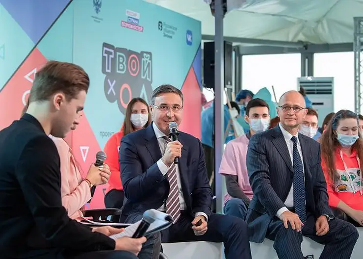 Лучшие студенты конкурса «Твой Ход» смогут пройти стажировку в крупных российских компаниях