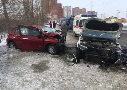 В Красноярске в ДТП на улице Калинина пострадали двое детей