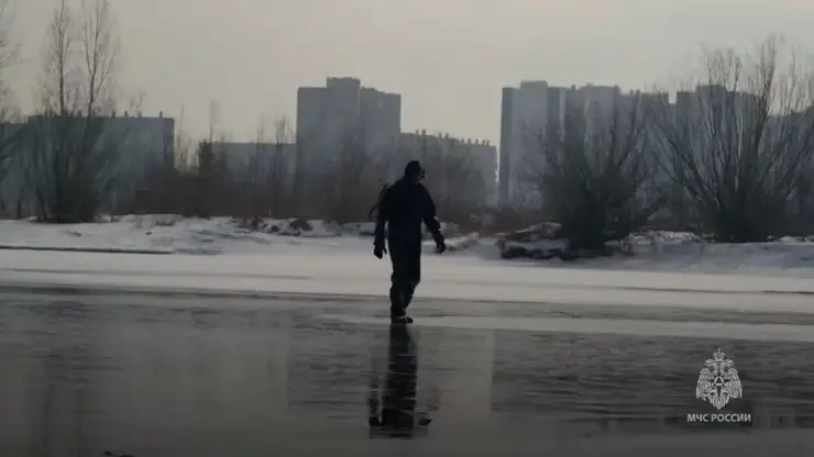 В МЧС предупредили об опасностях тонкого льда на водоемах Красноярского края