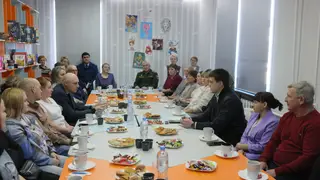 Михаил Котюков поручил чиновникам держаться на постоянной связи с семьями участников СВО