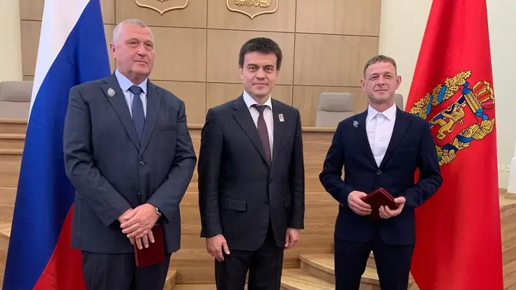Жители Красноярского края получили государственные и краевые награды