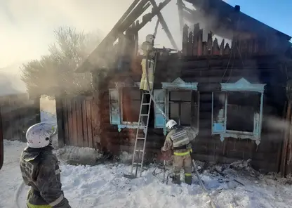 На пожаре в частном доме в Бурятии погибли три человека