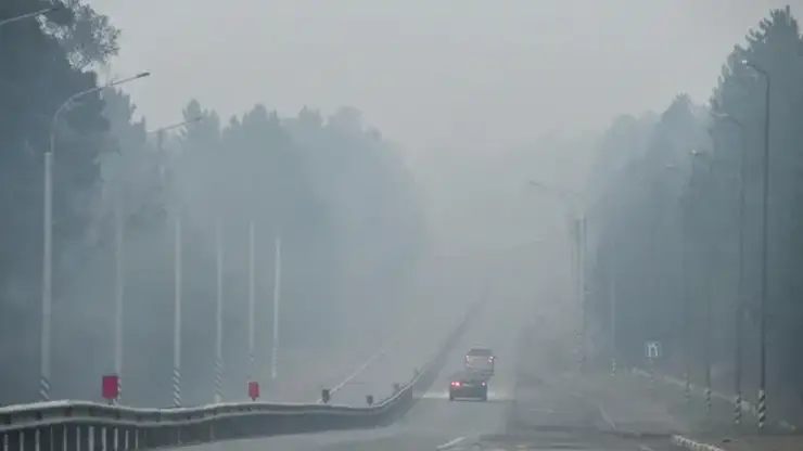 Дым от забайкальских лесных пожаров накрыл Улан-Удэ