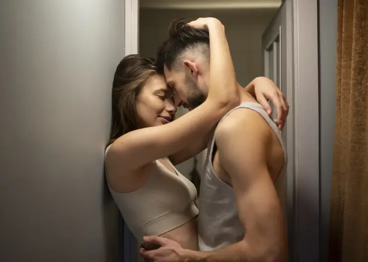 За секс в лифте россияне могут получить до 15 суток ареста