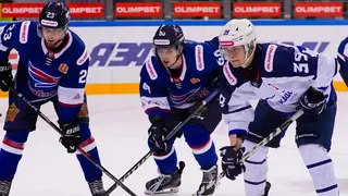 Красноярский «Сокол» завершил серию домашних матчей победой над действующим чемпионом ВХЛ Красноярский «Сокол» завершил серию домашних матчей победой над действующим чемпионом ВХЛ