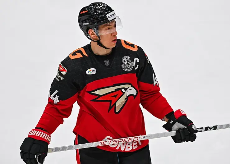 Капитан омского «Авангарда» Дамир Шарипзянов вошёл в тройку лучших игроков КХЛ