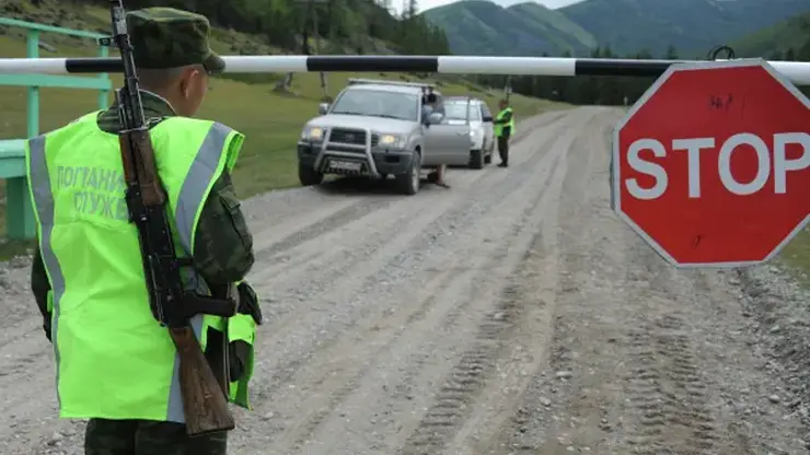 Гражданина Марокко, пытавшегося незаконно въехать в РФ в поисках лучшей жизни, задержали в Алтайском крае