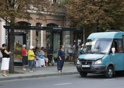 Жительница Новосибирска дала водителю маршрутки 50 копеек и за это чуть не оказалось на улице