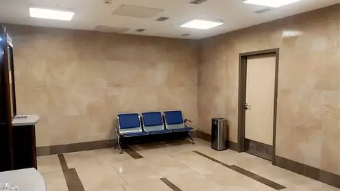 В красноярском аэропорту после ремонта открыли курительную комнату