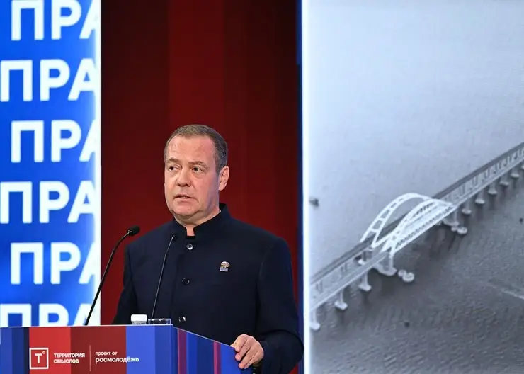 Дмитрий Медведев: сохранить Россию можно только Победой в специальной военной операции
