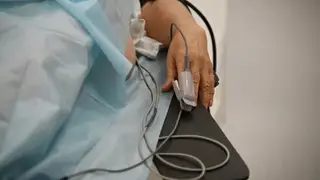 Кузбасские врачи провели сложнейшую операцию по восстановлению пациенту голоса