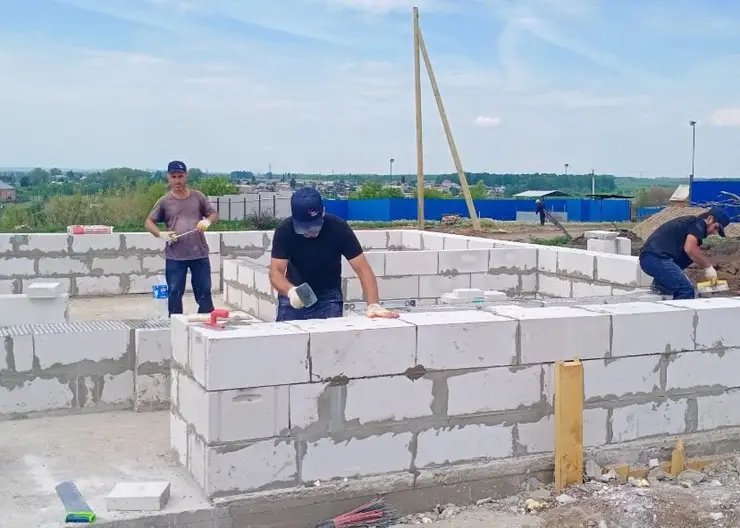 В Красноярском крае дома для погорельцев построят к наступлению холодов