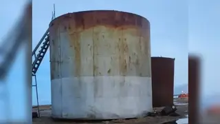 Дизельное топливо разлилось из‑за разгерметизации ёмкости на севере Красноярского края Дизельное топливо разлилось из‑за разгерметизации ёмкости на севере Красноярского края