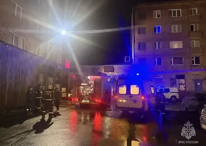 Четверых человек, включая ребёнка, спасли на пожаре в Норильске