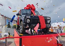 Жительница Минусинска выиграла «Ниву» за самый крупный помидор